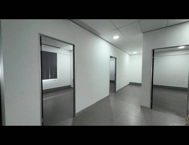 202M² OFFICE TO LET IN GLENWOOD